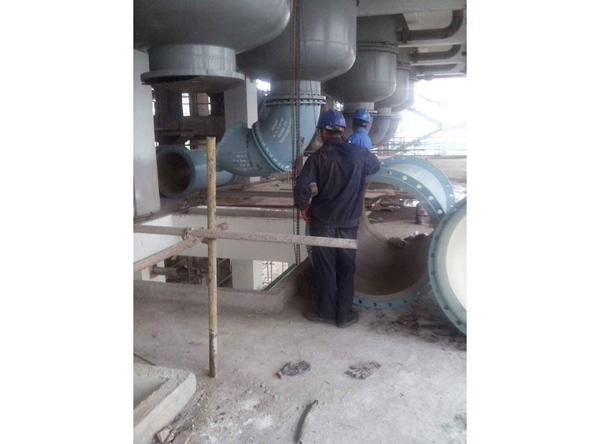 ���̰���